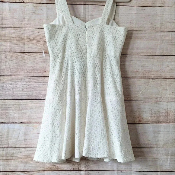 CeCe By Cynthia Steffe Size 6 Lily White Eyelet Dress Peplum Lined Knee Length - Picture 12 of 13